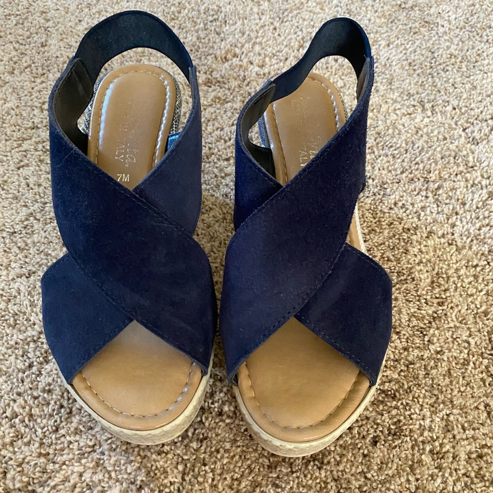 Wedge sandals